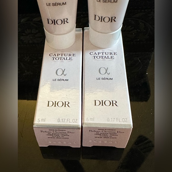 DIOR Capture Totale Le Sérum Sample 2pice - Picture 2 of 6